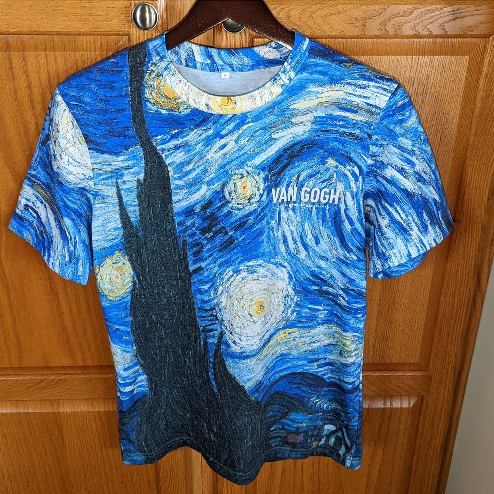 Van Gogh Immersive Experience T Shirt Men size S Starry Night All over graphic